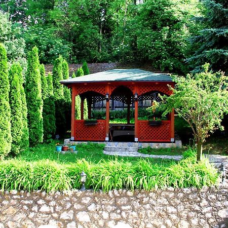 Downtown Green Oasis Apartments Sarajevo Exterior foto
